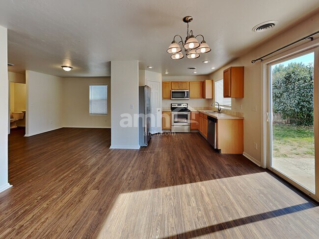 Foto del edificio - 19637 Cumberland Way