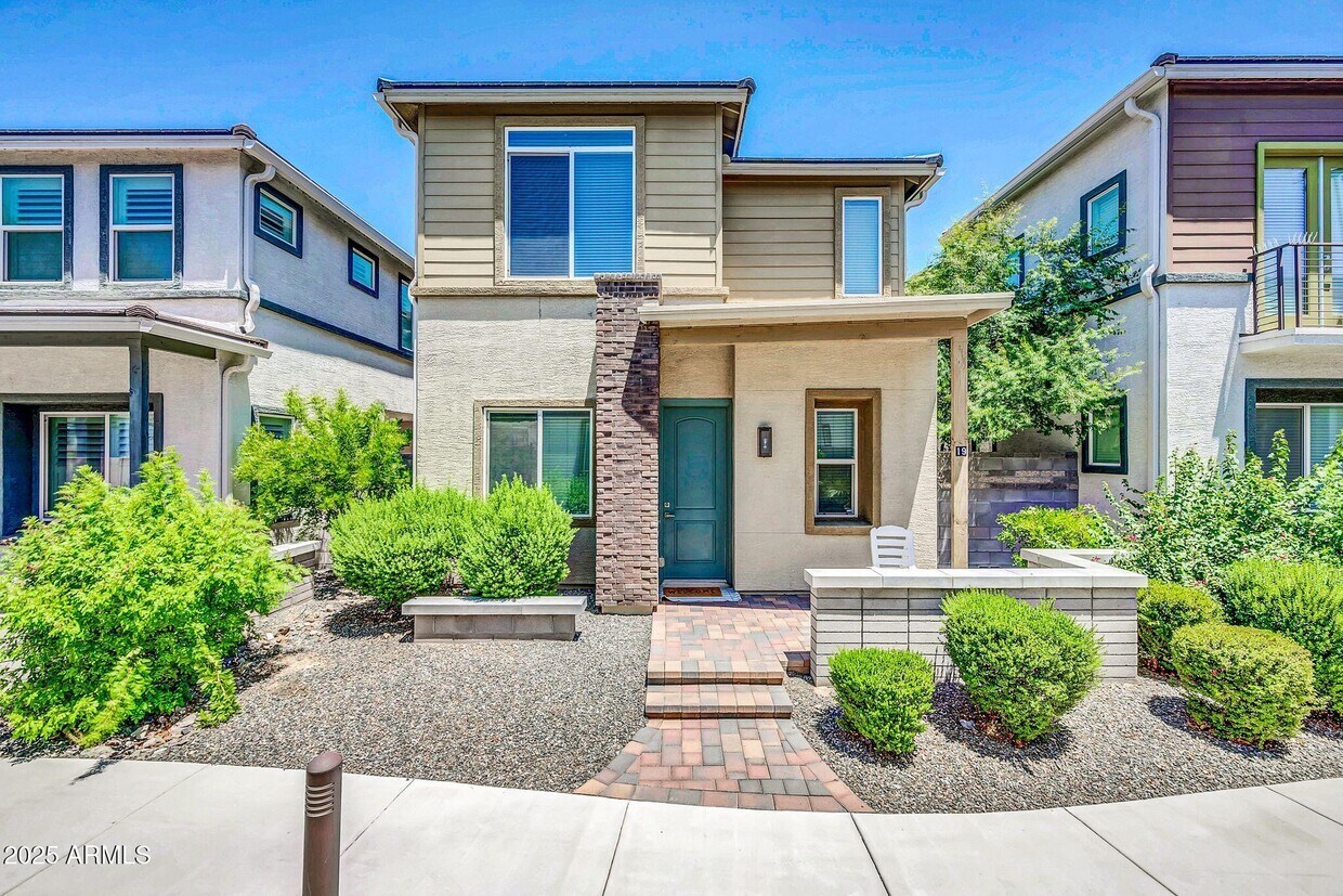 Foto principal - 11900 N 32nd St