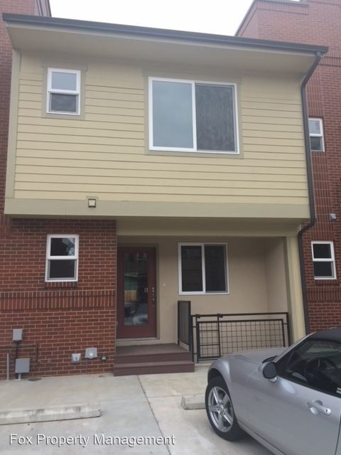 Building Photo - 409 Terry St