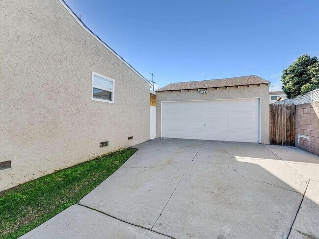 Foto del edificio - 4639 Pepperwood Ave
