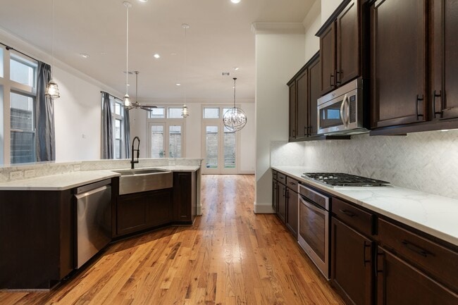 Foto del edificio - 1103 Summer St