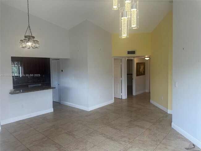 Foto del edificio - 15489 N Miami Lakeway