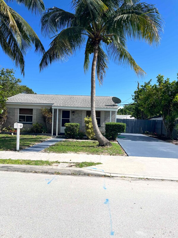 600 Monceaux Rd, West Palm Beach, FL 33405 House Rental in West Palm Beach, FL