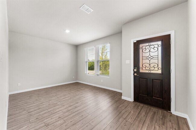 Foto del edificio - 3120 Kingsgarden Rd