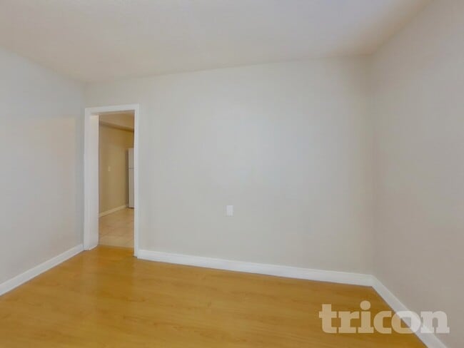 Building Photo - 612 Yelvington Ave