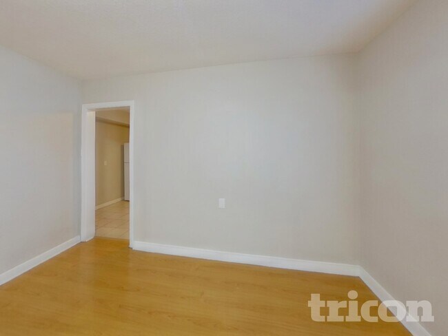 Foto del edificio - 612 Yelvington Ave