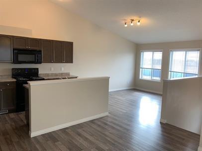Photo du bâtiment - 2 bedroom in Grande Prairie AB T8X 0H1