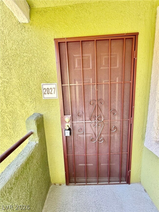 Foto del edificio - 7950 W Flamingo Rd