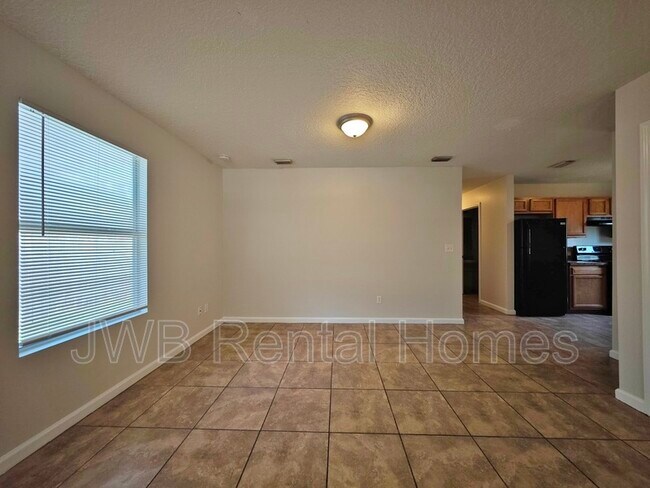 Building Photo - 8127 Cocoa Ave
