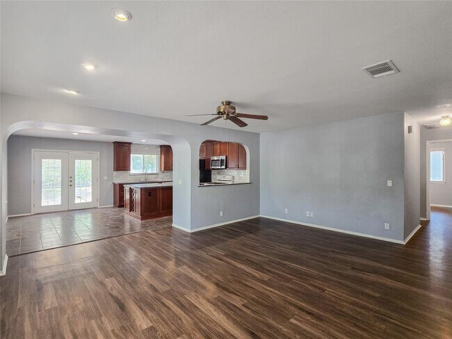 Foto del edificio - 9511 Woodvale Dr