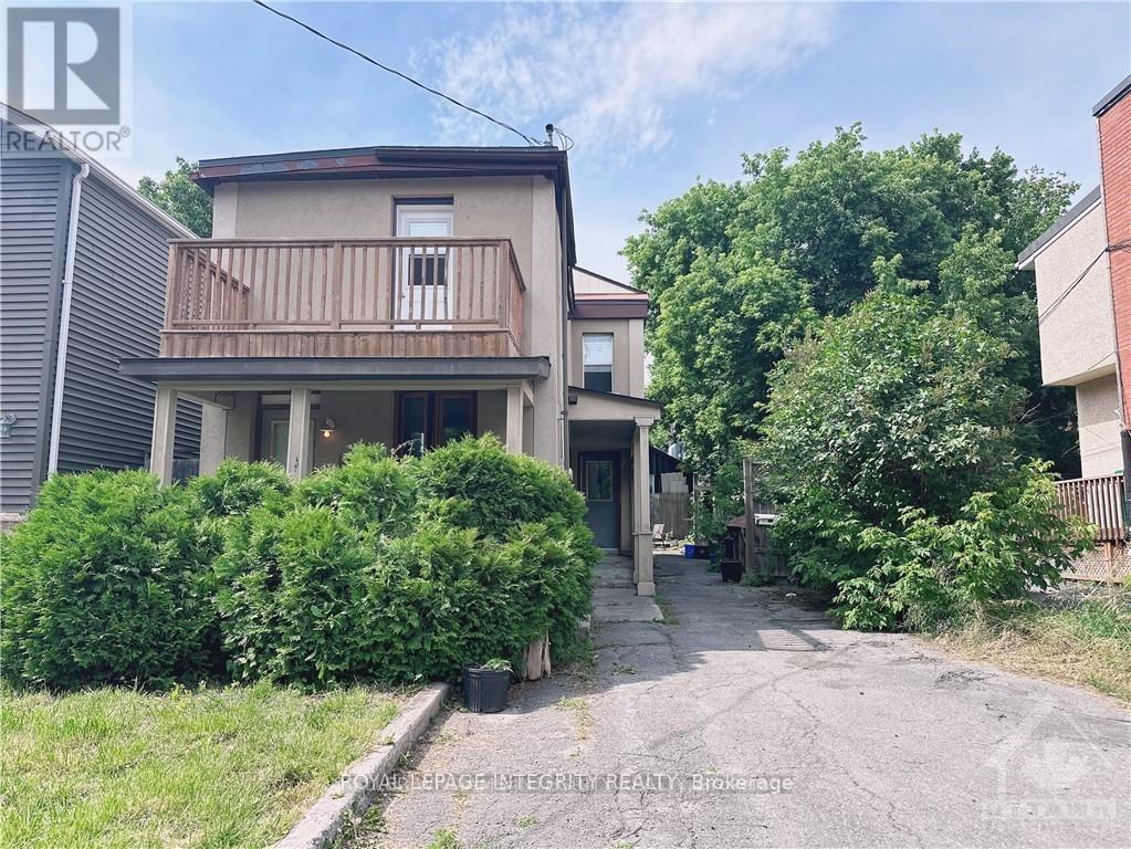 Photo principale - 137-137 Elm St
