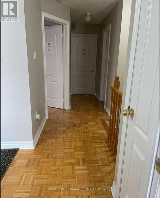 Photo du bâtiment - 25 Silent Pond Crescent