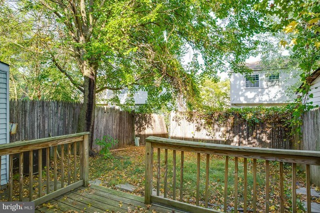 Building Photo - 729 Kaplan Ct