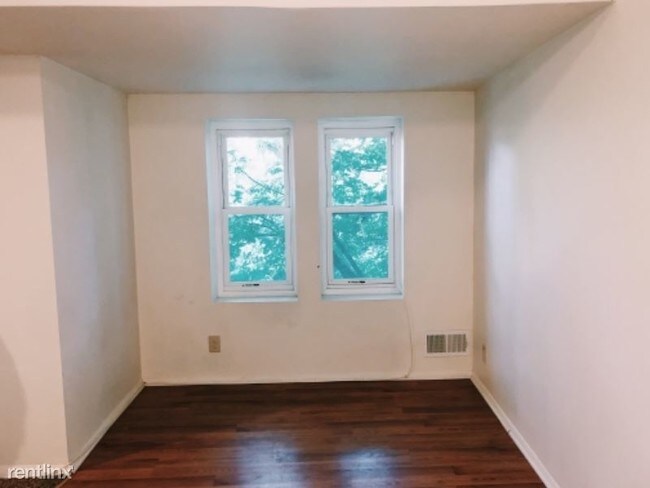Foto del edificio - 823 N Jackson St