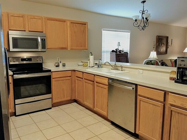 Building Photo - 5555 Canteen Ct