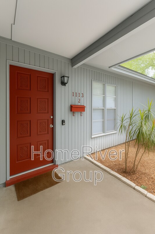 Primary Photo - 1113 W 2nd St