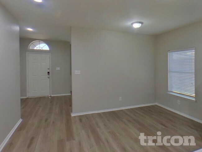 Foto del edificio - 1718 White Pine Trail
