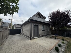 Building Photo - 2127 E 46th Ave