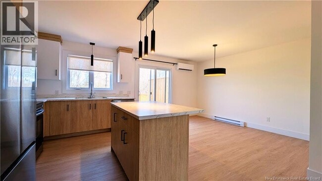 Photo du bâtiment - 110 Simone Gallant Cres