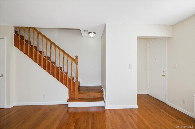 Foto del edificio - 101 Carpenter Ave