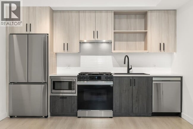 Building Photo - 1100 Clarke Rd