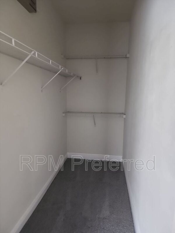 Foto del edificio - 8334 Gros Ventre Ln