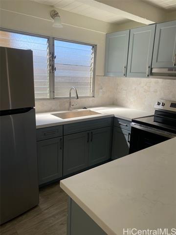 Building Photo - 829 Ala Lilikoi St