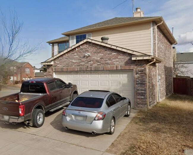 Building Photo - Stunning Fort Worth home in a sought-after...