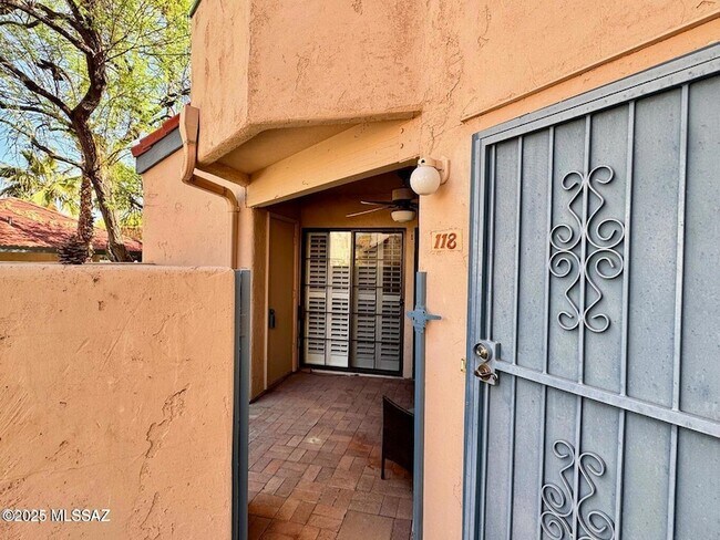 Foto del edificio - 4281 N River Grove Cir