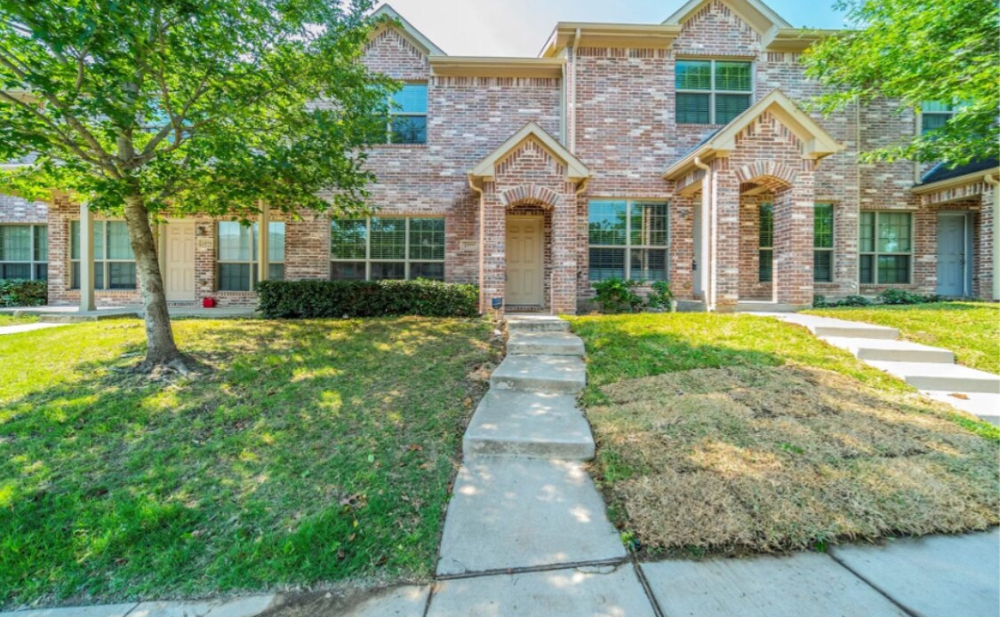 Primary Photo - 2377 Homewood Ln