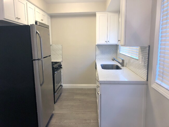Foto del edificio - 1824 N Gramercy Pl