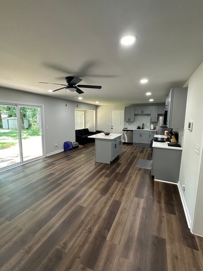 Foto del edificio - 2048 Quilt Ct