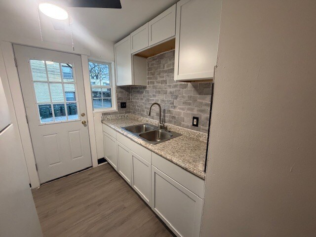 Foto del edificio - 1465 W 7th Ave