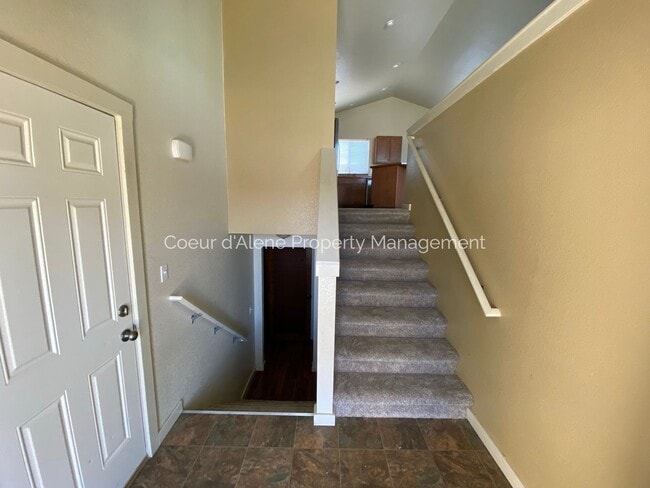Building Photo - 3698 Sharpshin Dr