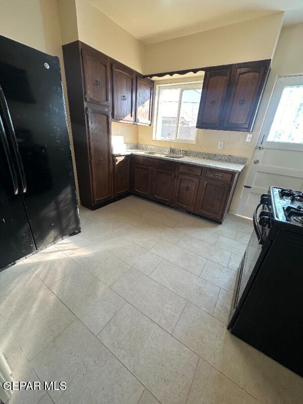 Foto del edificio - 3332 Mobile Ave