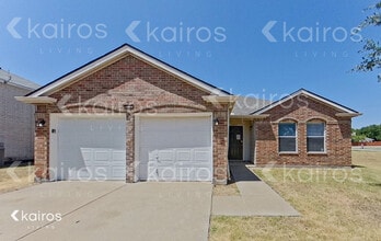 Building Photo - 1401 Alpine Dr