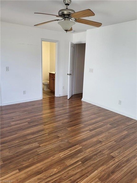 Foto del edificio - 1625 Cherry Blossom Ln