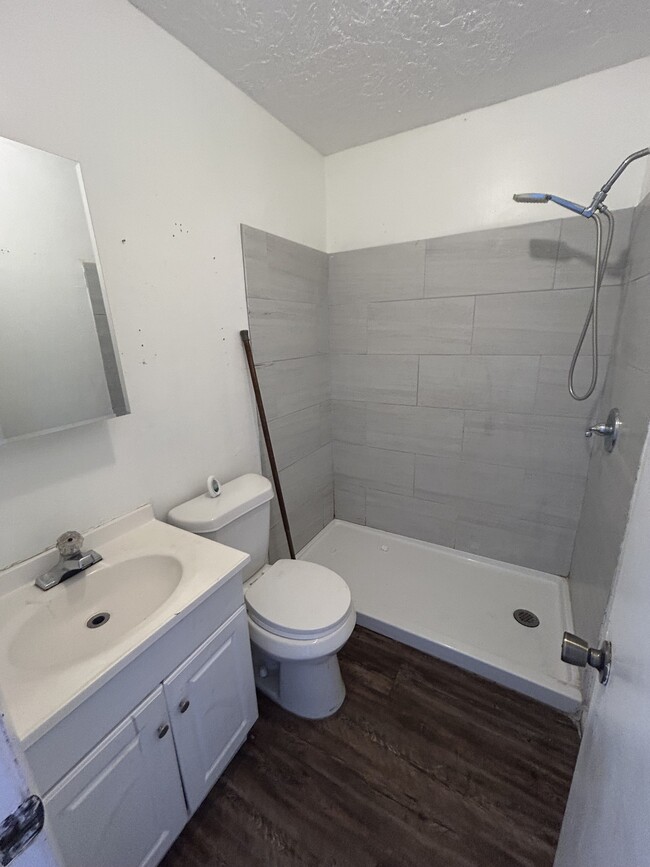 Foto del edificio - 1328 37th St NW