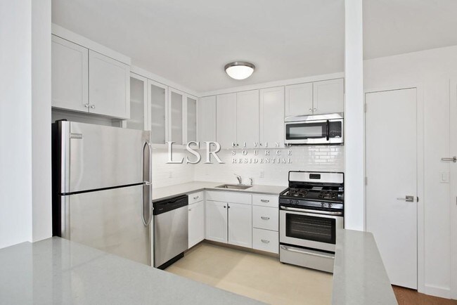 Foto del edificio - 60 E 60th St