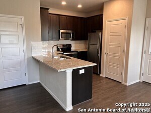 Foto del edificio - 3433 Haylee Grace Pl