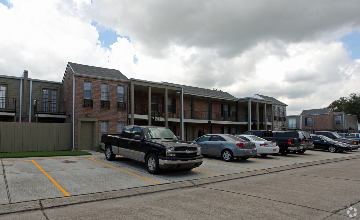 2710 Gehring Dr, Gretna, LA 70053 Apartments in Gretna, LA