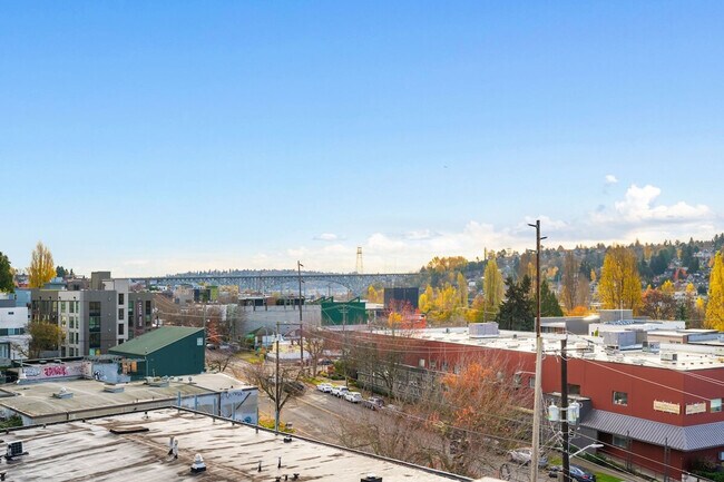 Foto del edificio - 3609 2nd Ave NW