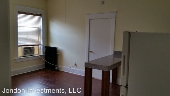 Building Photo - 347 S 300 E