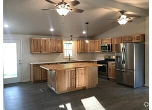 Building Photo - 3522 N Kingsley Dr