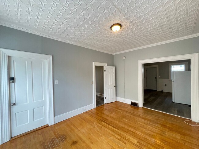 Building Photo - 31 Pennacook St