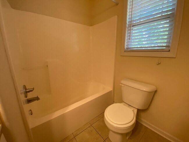 Building Photo - PRE-LEASING FOR AUGUST 2025!