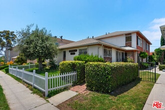 Building Photo - 831 Austin Ave