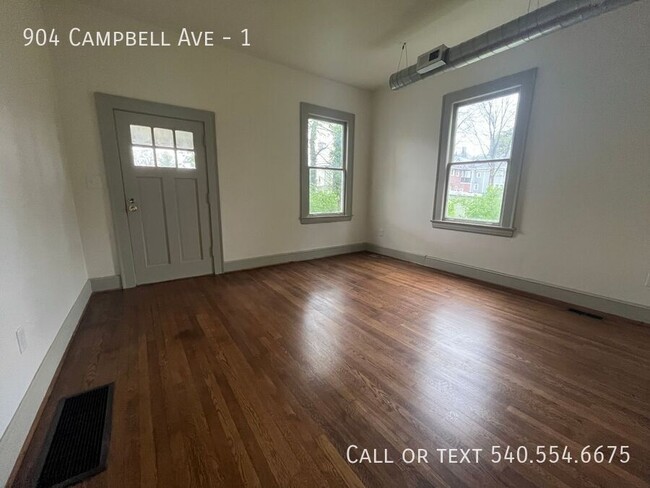Building Photo - 904 Campbell Ave SE