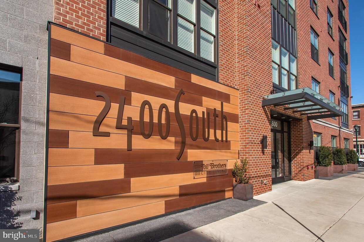Foto principal - 600 S 24th St
