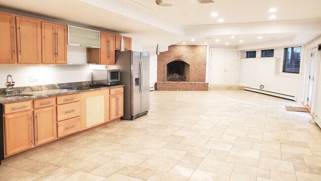 Building Photo - 36 Sunhill Ln